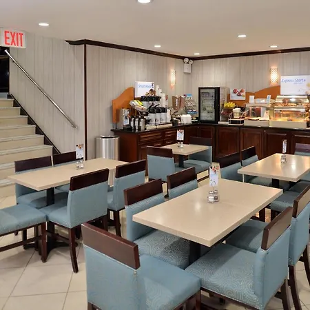 Holiday Inn Express Kennedy Airport, An Ihg Hotel-3